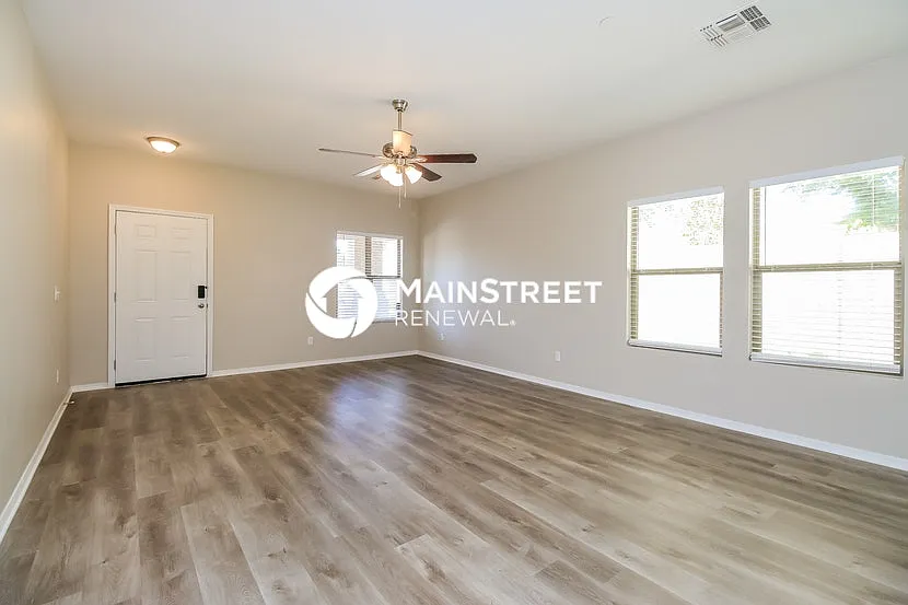 10920 E Flossmoor Ave — Photo 3