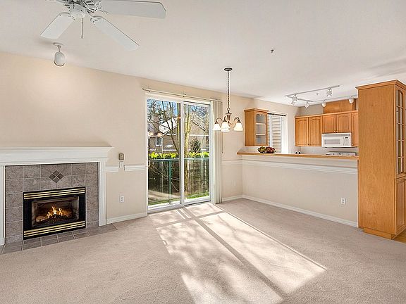 5th image of 6831 NE 170th St Unit 105