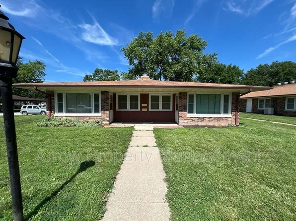 407 H St Building 3-1, Hamburg, IA 51640