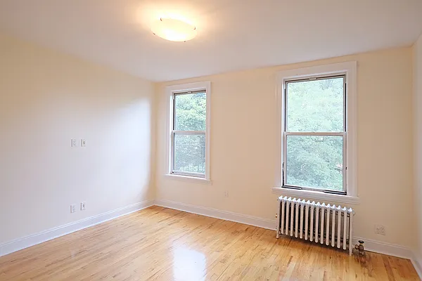 Rented by CG Realty | media 29