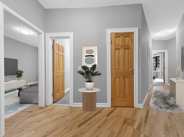 575 Riverside Drive image 5 of 12