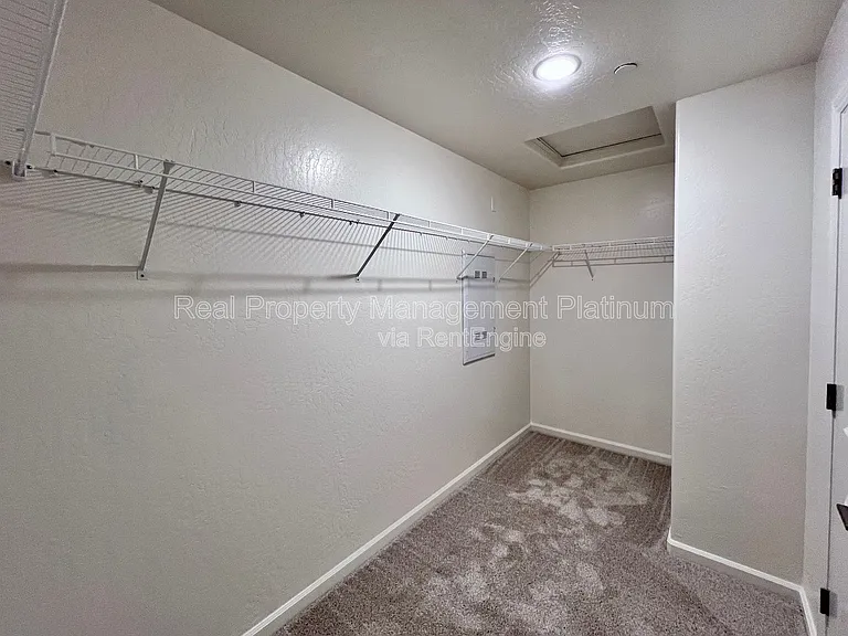 6596 E Cresthaven Dr — Photo 19