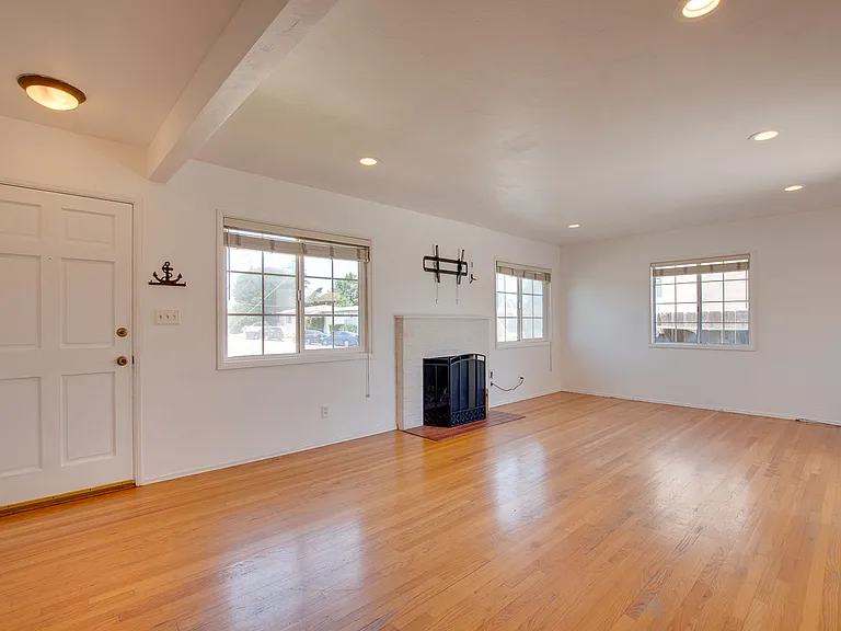 5015 Art St — Photo 3