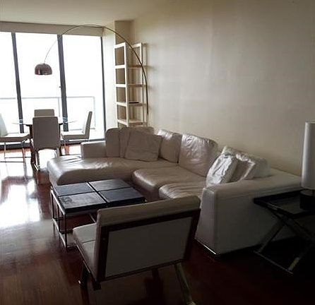 4th image of 601 NE 36th St APT 804
