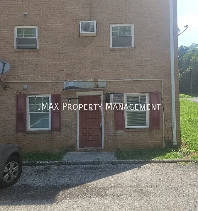 802 Westside Blvd NW #12