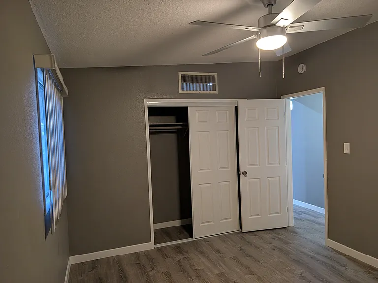 305 Sahara Dr #305 — Photo 12