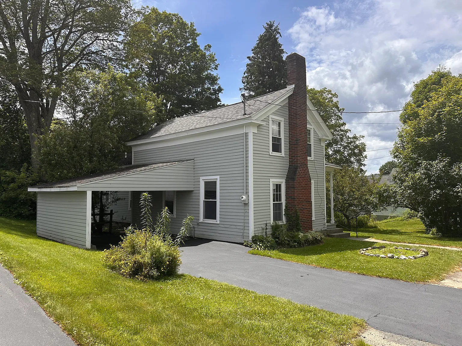 3 bed, 1626 sqft, $1,500 — Photo 1