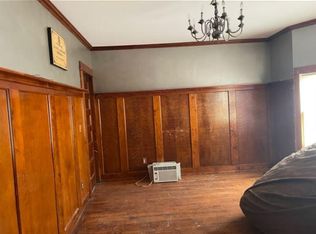 208 S 4th St, River Falls, WI 54022