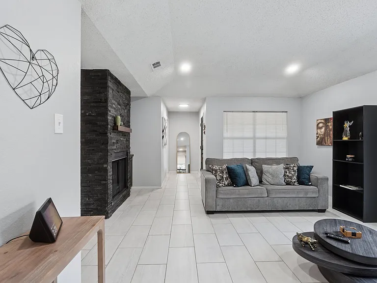 9780 Windy Ridge Rd — Photo 24