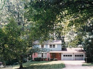 4824 Willet Dr, Annandale, VA 22003