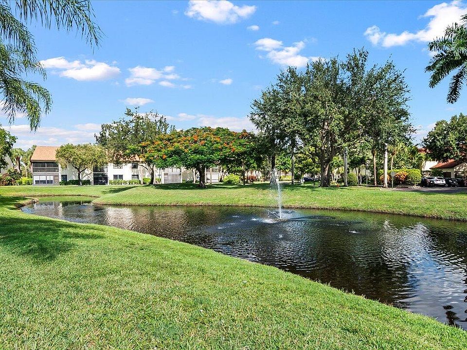 1st image of 3323 Lucerne Park Drive