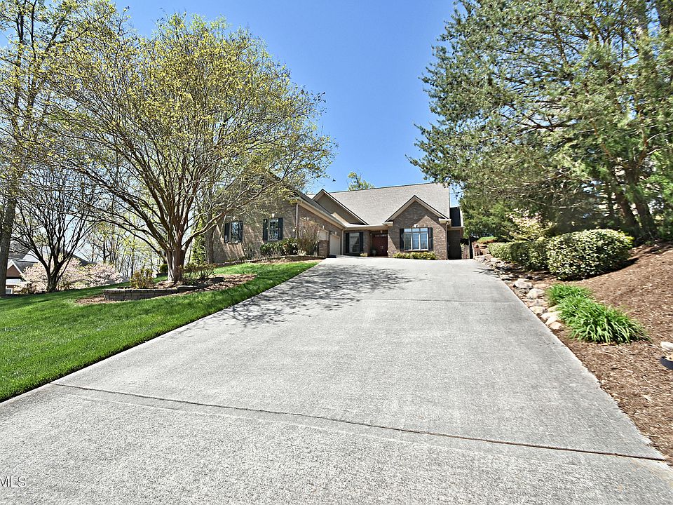 685 Oak Chase Blvd, Lenoir City, TN 37772 Zillow