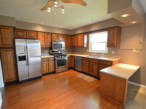 5th image of 4412 Eastbrook Dr