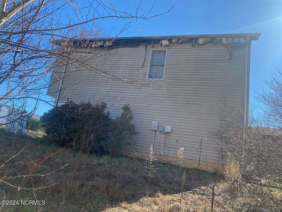 2nd image of 5069 Water Wheel Dr #7