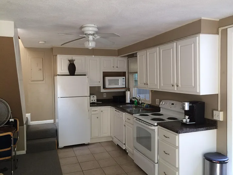 56 Prospect Hill St #B — Photo 7