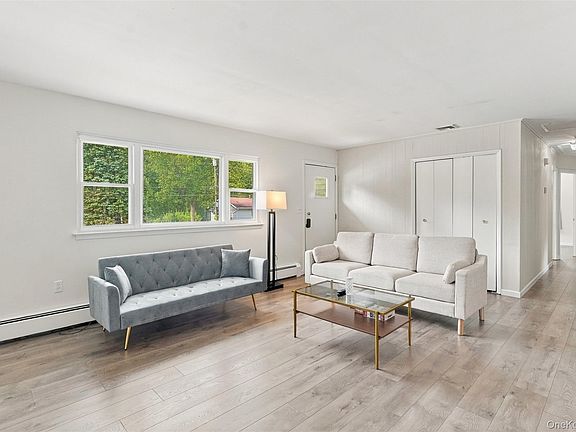 5th image of 70 Phillips Street