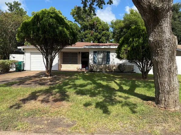 2113 Glendale St, La Marque, TX 77568