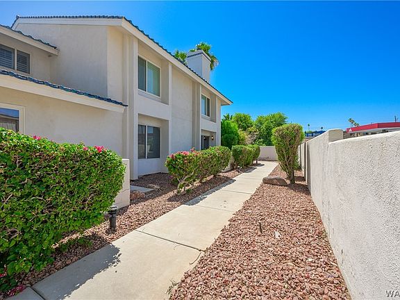 3rd image of 1800 Clubhouse Drive Unit F62