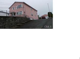 133 Gurdon St, Bridgeport, CT 06606