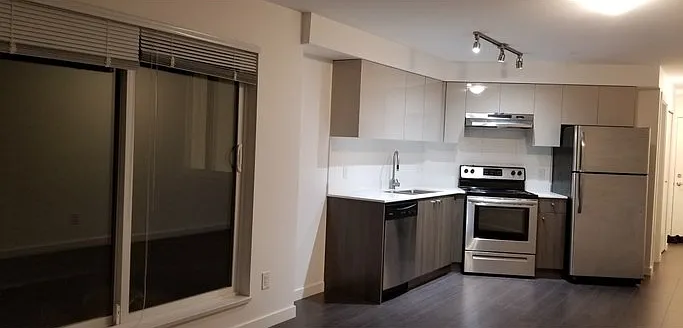 1 bed, 1.0 bath, 578 sqft, $1,700 — Photo 2