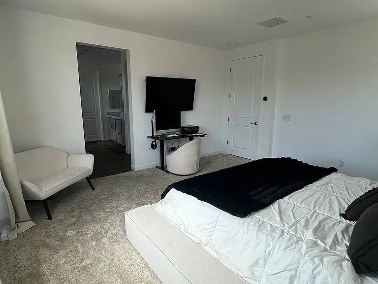 862 Camargo St — Photo 14