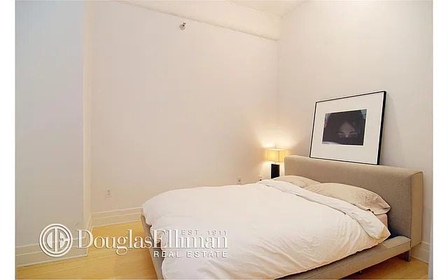 Rented by Douglas Elliman | media 4