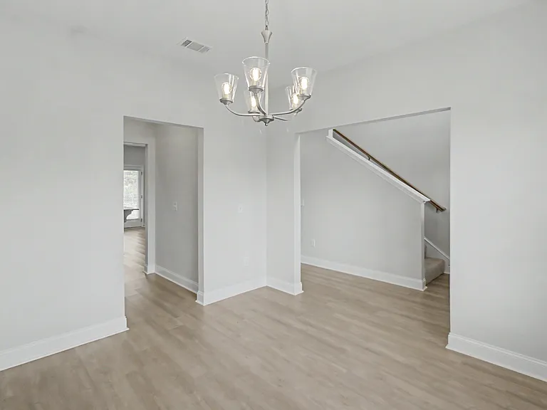 173 McClelland Loop NE — Photo 3