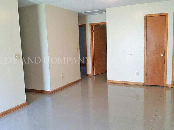 2nd image of 756 E Bodley Ave