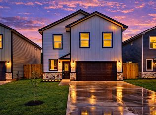 410 N 4th St, Beasley, TX 77417