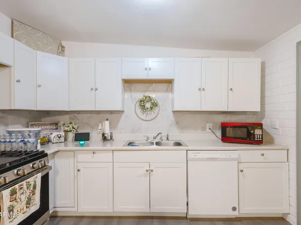 301 W BUSBY Drive, Sierra Vista, AZ 85635