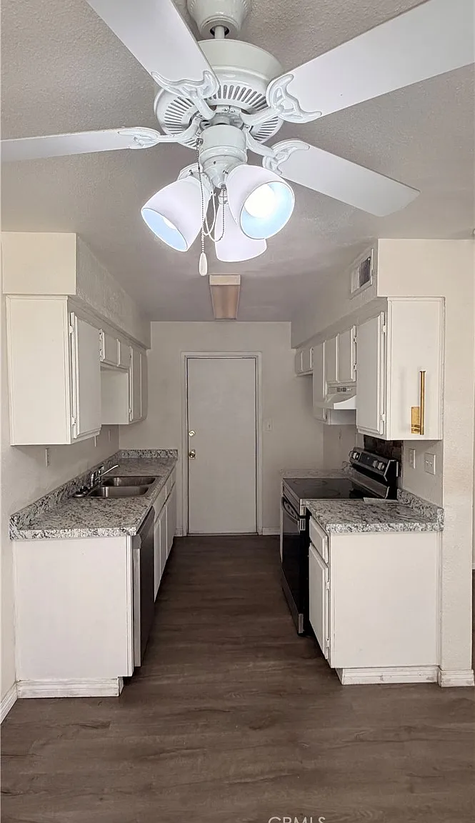3 bed, 1072 sqft, $1,650 — Photo 4