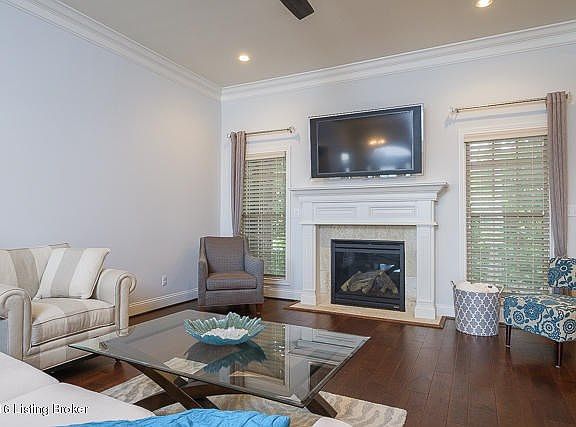 510 Standwick Way-1004