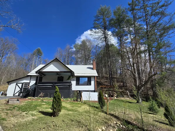 819 State Highway 80, Bakersville, NC 28705