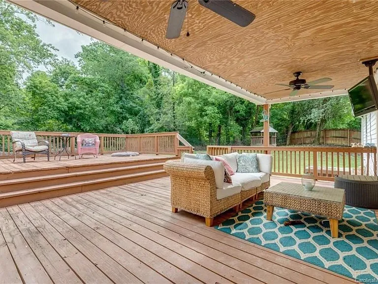 Back Deck / yard