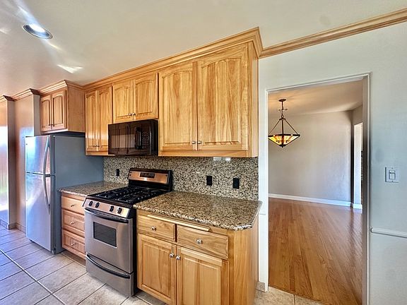 4th image of 3603 Udall St
