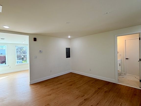 2nd image of 4212 Lancaster Ave #302