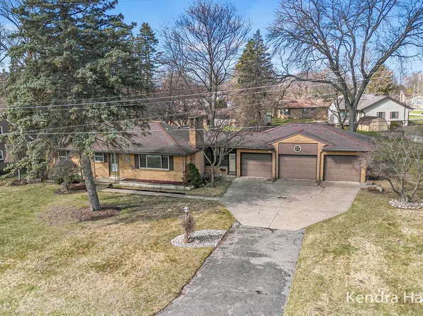 643 Oakhurst Ave NW, Grand Rapids, MI 49504