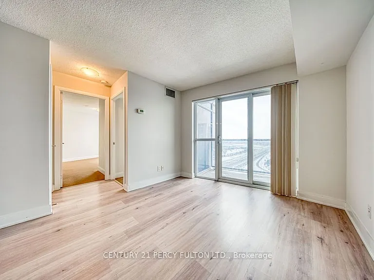 125 Village Green Sq #3105 — Photo 11