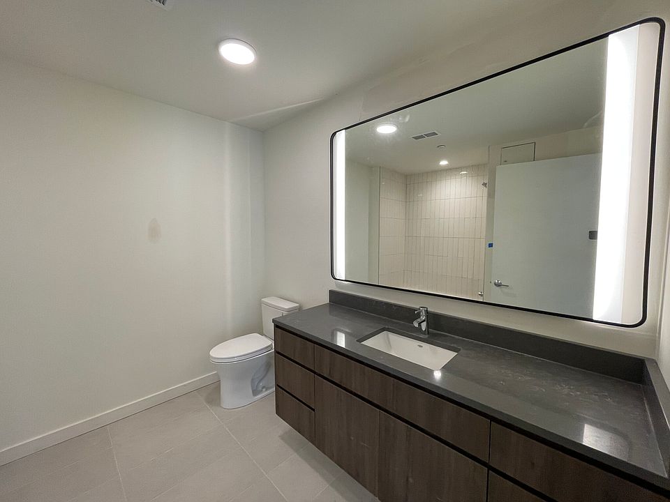 1st image of 1123 W Chicago Ave #308