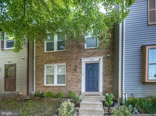 5523 Inverness Woods Ct, Fairfax, VA 22032