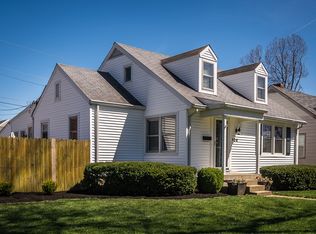 129 Colonial Dr, Saint Matthews, KY 40207