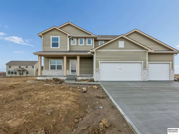 20819 Nebraska Ave, Elkhorn, NE 68022