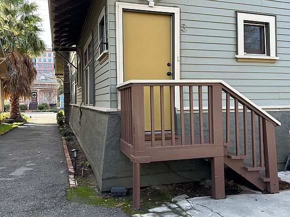 Unit #3 Private Entrance