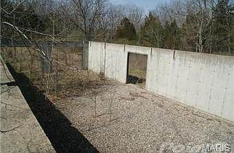 4th image of 487 Lake Valley Dr