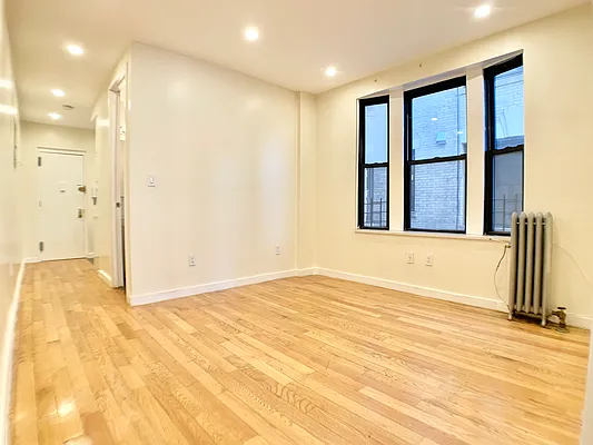 Rented by Bohemia Realty Group | media 15