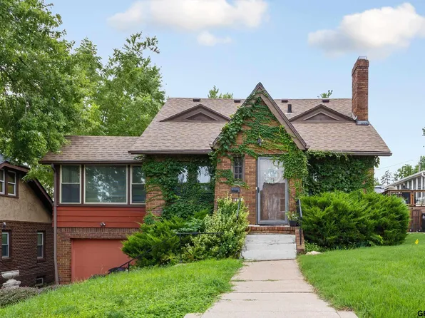 3045 Ida St, Omaha, NE 68112
