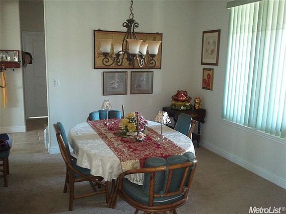 Formal Dining