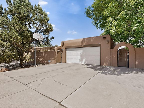 3rd image of 1328 Camino Amparo NW