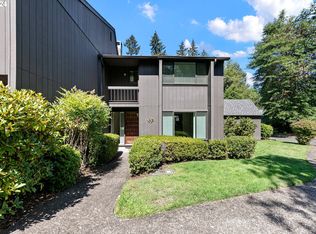 185 Westbrook Way, Eugene, OR 97405