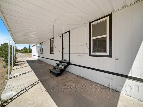 San Ignacio 39975, 39975 San Ignacio Rd #B, Hemet, CA 92544
